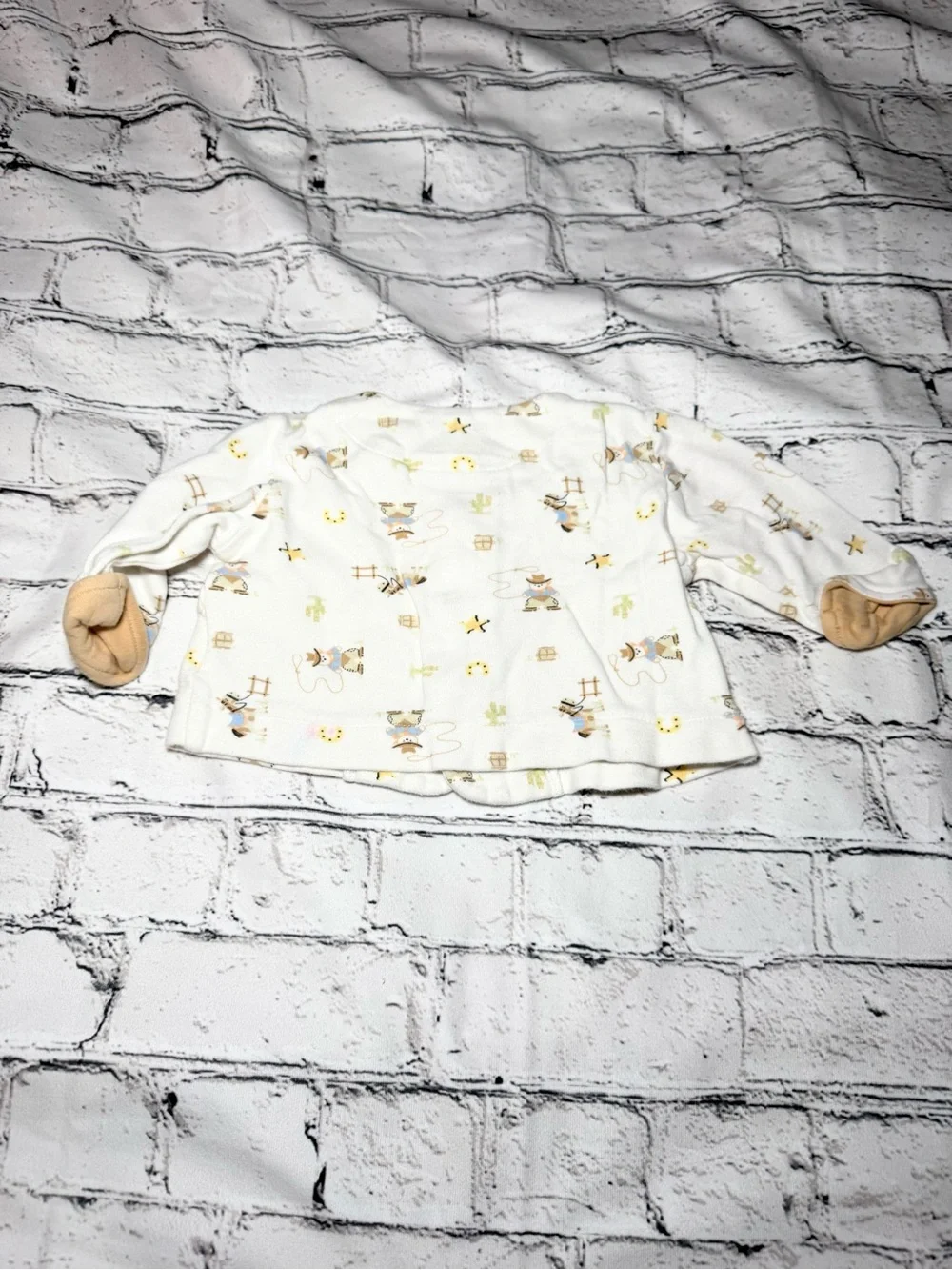 Specialty baby top. Size 0-3mo